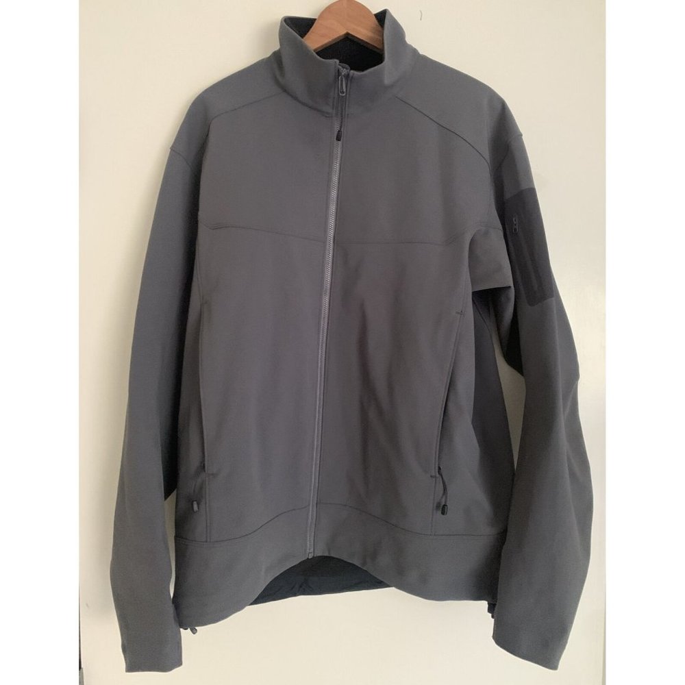 Arcteryx Men's Jacket Gray Size Large Logo